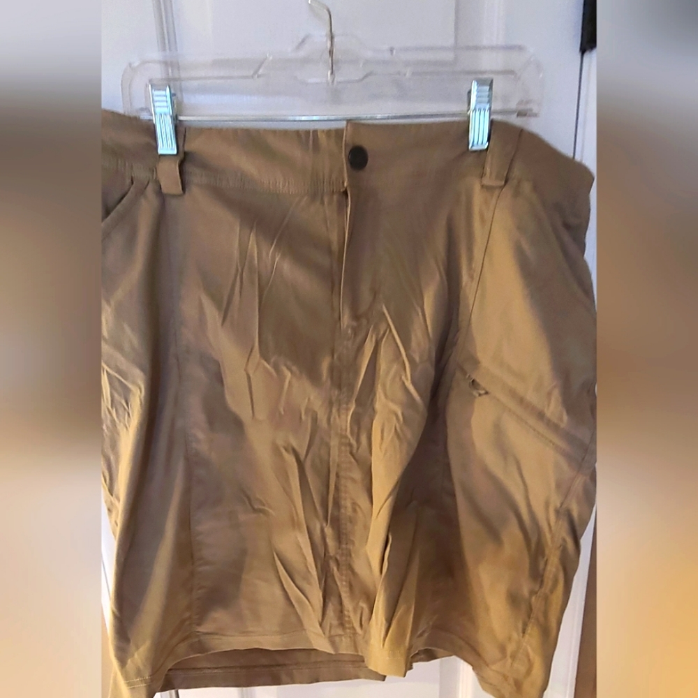 Duluth Khaki Skort